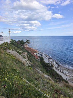 Tenerife 'nin kuzeyindeki kanarya adasında dalgalar