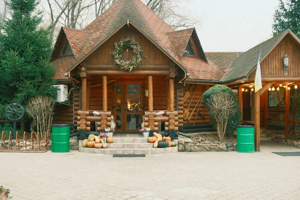 Bela Casa Madeira Estilo Tradicional Ucraniano Parque Casa Antiga Feita — Fotografia de Stock
