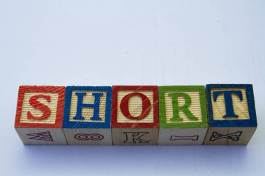 Kısa terim, fotokopi alanı ile açık bir arkaplanda görüntülendi