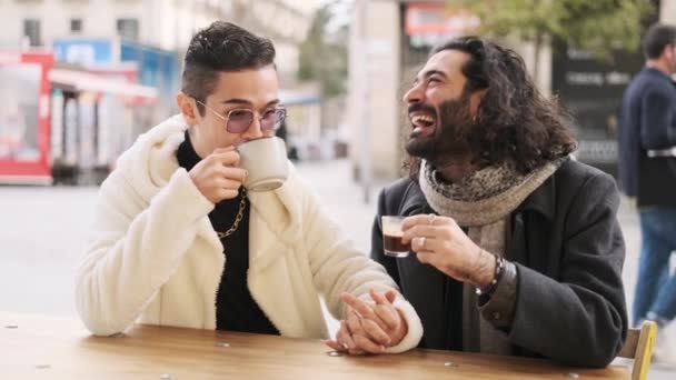 Slow Motion Video Happy Gay Couple Joking Laughing While Drinking — 비디오
