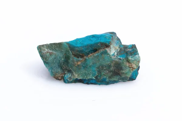 Naturalny Kamień Chrysocolla Białym Tle Minerał Niebiesko Niebiesko Zielony Kolor — Zdjęcie stockowe
