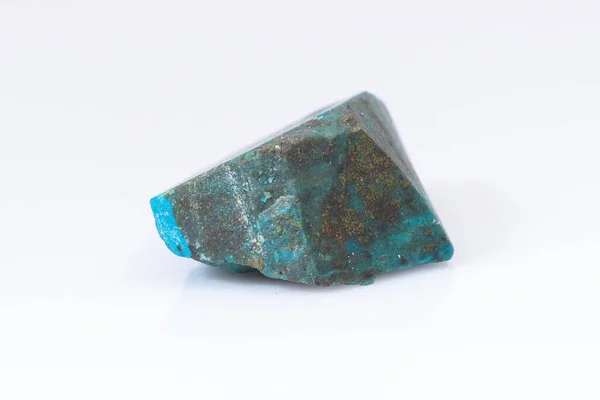 Přírodní Chrysocolla Kámen Bílém Pozadí Minerál Modré Modrozelené Barvy — Stock fotografie