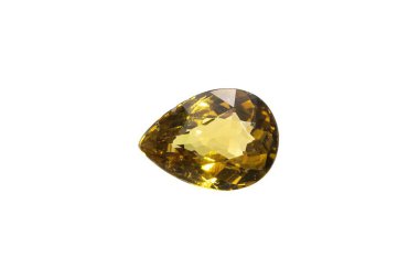 Beyaz arka planda izole edilmiş doğal mali yakut taşı.