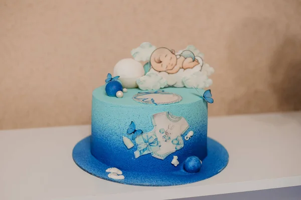 Bella Torta Blu Uno Sfondo Bianco — Foto Stock