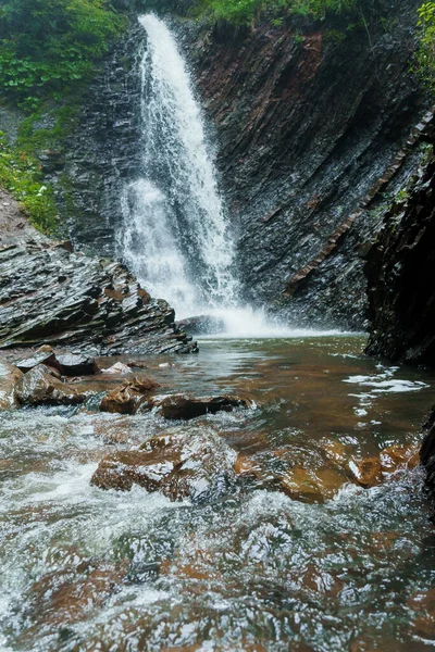 Гірський Водоспад Великий Водоспад Гірська Річка Біля Скелі Гук Водоспад — стокове фото
