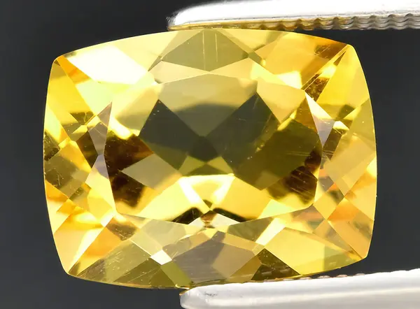 Arka planda doğal narenciye taşı