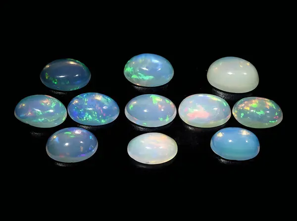 Naturliga Regnbåge Multi Färg Opal Pärla Bakgrunden Royaltyfria Stockfoton