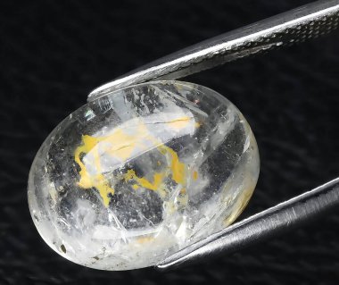 Arka planda doğal beyaz kuvars taşı