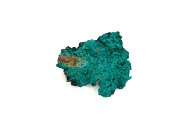 Arka planda doğal yeşil dioptaz pürüzlü mücevher