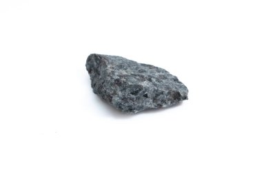 Beyaz arka planda doğal bir yooperlite mücevher taşı