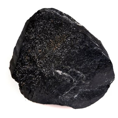 Beyaz arka planda doğal siyah turmalin scherl