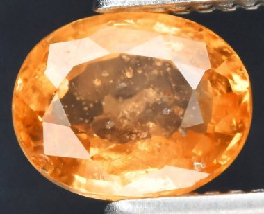 Işıldayan Portakal Yüzlü Gemstone 'un Enfes Yakın Çekimi.