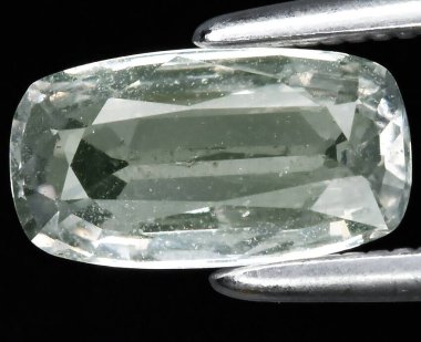 Zarif Yüzlü Doğal Gemstone Şovu Zarif Açıklık ve Eşsiz Renk Tonları.