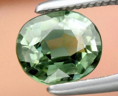 Zarif Yeşil Gemstone Parlak Parlak ve Zarif Ekran.