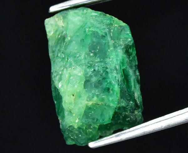 Stunning Natural Emerald Gemstone Displayed with Elegant Precision.