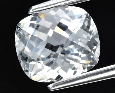 Işıl ışıl Gemstone Zarafeti Macro Manzarasında Yakalandı.