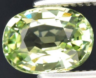 Enfes Oval Yeşil Gemstone Parlak Parlak ve Berraklık.