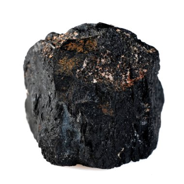 Doğal Siyah Tourmaline Kristali Beyaz Arkaplanda İzole Edildi.