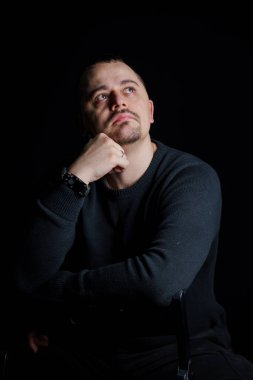 Karanlık Ayar İçinde Düşünen Adam Düşünen Hayat Seçimleri.