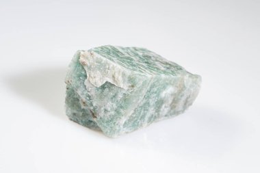 Eşsiz doku ve renklere sahip Doğal Amazon Taşı.