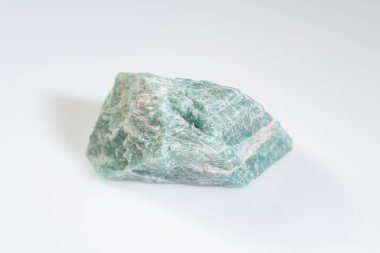 Eşsiz Rengi ve Dokusuyla Doğal Amazon Taşı.