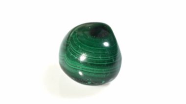 Zarif Doğal Malachite Gemstone Çarpıcı Yeşil Desenli