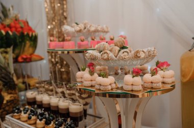 Bir Kutlamada Zarif Tatlı Gösterimi.