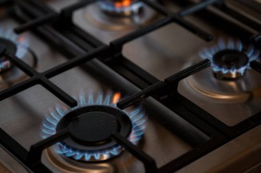 Pişirme İçin Alevli Gaz Fırınının Yakın Çekimi.