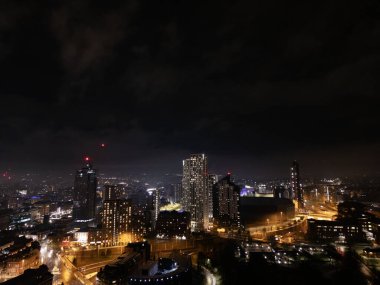 Leeds Merkezi 'nin Hava Gecesi Çekimi, Batı Yorkshire, İngiltere. Yüksek kalite fotoğraf