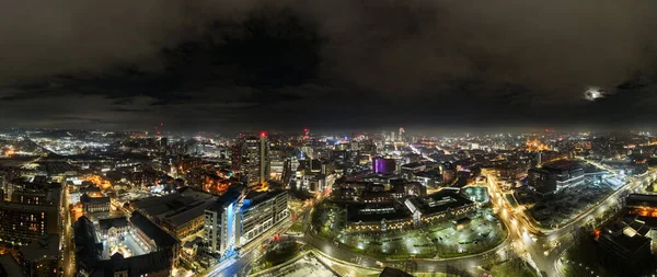 Leeds Merkezi 'nin Hava Gecesi Çekimi, Batı Yorkshire, İngiltere. Yüksek kalite fotoğraf