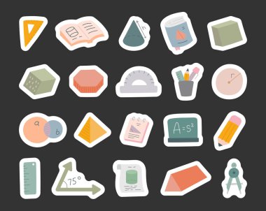 Okul araçları ve üçgen küp pusula cetvel karatahta ve çeşitli matematik şekilleri de dahil olmak üzere eğitici nesneleri incelemek için İskandinav tarzında geometri bilimi ayarlandı