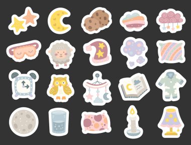 Yıldızlar, ay, hayvanlar, bulutlar, kitaplar, yastıklar, oyuncaklar ve rüya gibi çocuk odası dekorları içeren İskandinav tarzında huzurlu bir uyku.