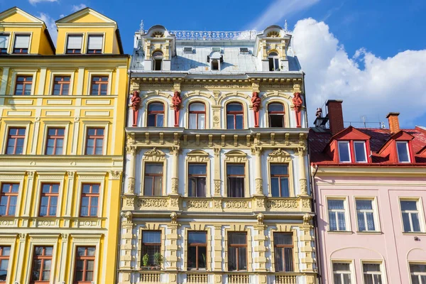 Fachada Frontal Edificios Históricos Amarillos Liberec República Checa — Foto de Stock