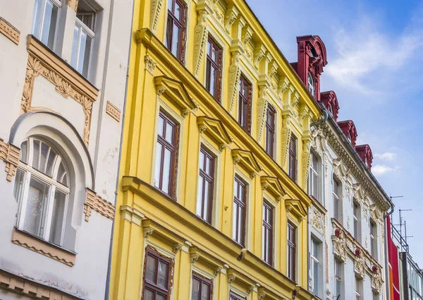 Fachada Amarilla Una Casa Histórica Liberec República Checa — Foto de Stock