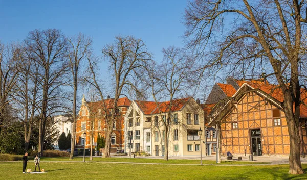 Park Und Historische Häuser Zentrum Von Wolfenbuttel Deutschland — Stockfoto