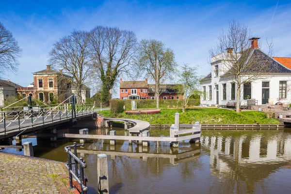 Hollanda Nın Onderdendam Kentindeki Tarihi Köy Winsumerdiep Nehri Geçen Köprü Stok Resim