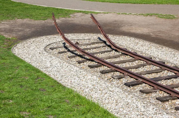 Spoorlijn Naar Boven Gebogen Als Symbool Van Vernieling Westerbork Nederland — Stockfoto