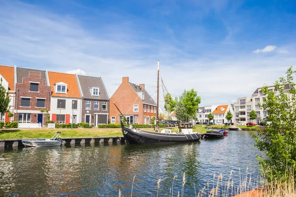Schepen Het Kanaal Van Waterkant Van Harderwijk Nederland — Stockfoto