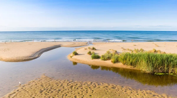 Tranquil Mediterranean Sea Beach Comarruga Spain — Stock Photo, Image
