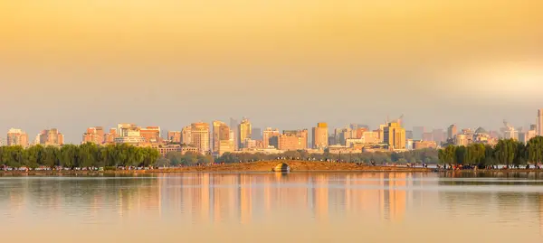 stock image Panorama of the sunset over Jindai Bridge and the skyline of Hangzhou, China