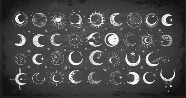 在黑板背景上有月亮的涂鸦 新月收集 矢量草图说明 — 图库矢量图片