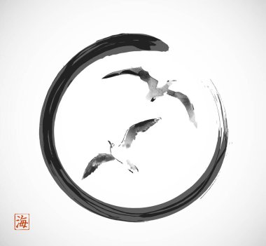 Minimalist mürekkep boyası, siyah enso zen çemberinde uçan martıları gösteriyor. Geleneksel oryantal mürekkep boyası sumi-e, u-sin, go-hua. Hiyeroglif- deniz.
