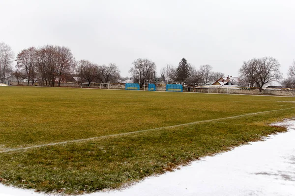 Beoordeling Van Het Sportstadion Een Groot Voetbalveld Bedekt Met Gras — Stockfoto