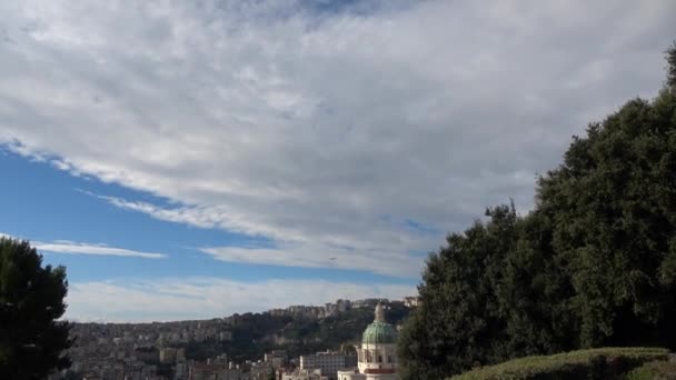 Napoli Talya Gökyüzünde Bir Uçağın Uçuşu — Stok video