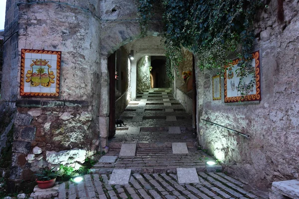 Uma Rua Estreita Pietramelara Uma Vila Medieval Província Caserta Itália — Fotografia de Stock