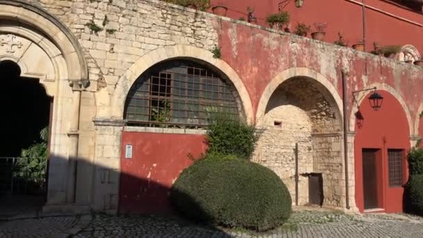 拉齐奥地区古老修道院福萨诺瓦的教堂和广场 — 图库视频影像