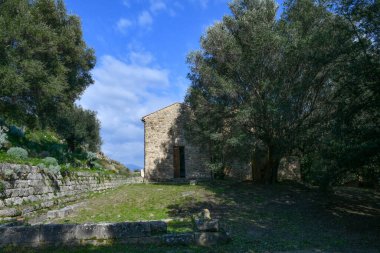 An old house in the landscape of the archaeological park of Velia in Salerno province, Campania state, Italy.