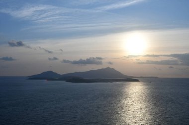  Bacoli Körfezi 'nden gün batımı manzarası, İtalya' nın Campania bölgesinde bir kasaba..