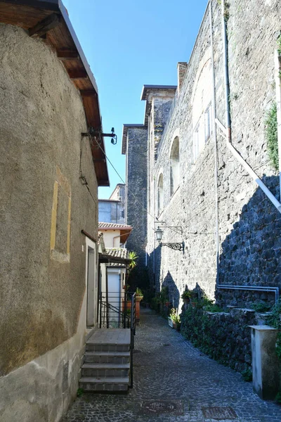 Stradă Îngustă Printre Casele Vechi Din Pofi Oraș Medieval Din — Fotografie, imagine de stoc