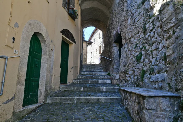 Úzká Ulice Mezi Starými Domy Torre Cajetani Historické Město Státě — Stock fotografie